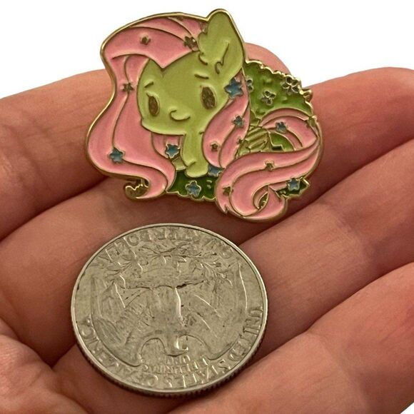 My Little Pony Minty Kawaii Chibi Enamel Pin - Picture 6 of 8